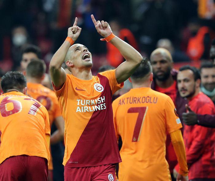 Fanatik yazarları Galatasaray'ın Lokomotiv Moskova beraberliğini yazdı!