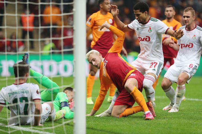 Fanatik yazarları Galatasaray'ın Lokomotiv Moskova beraberliğini yazdı!
