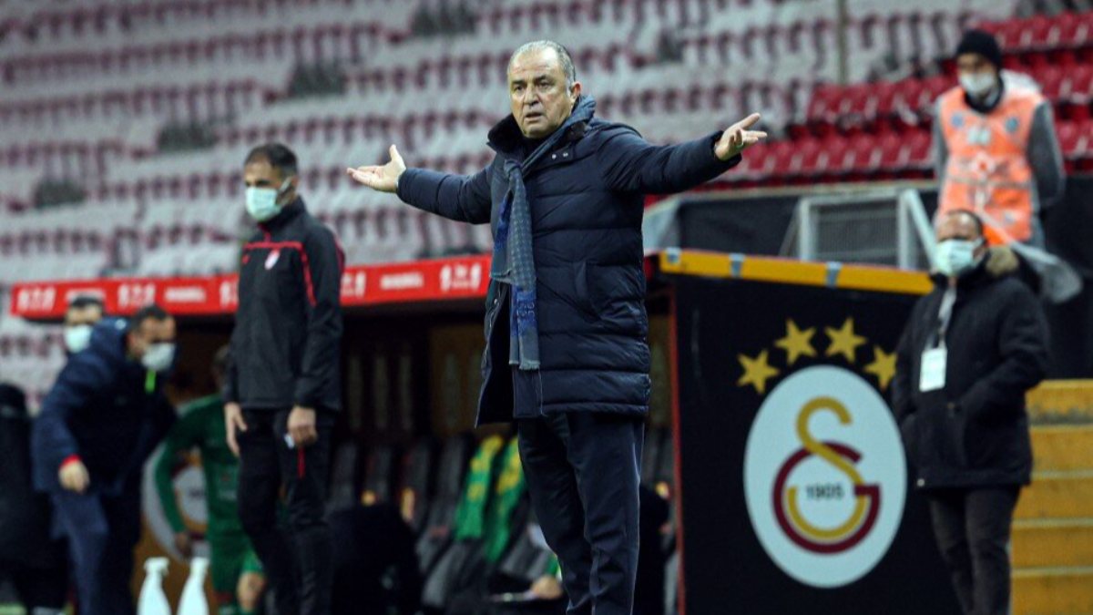 Fatih Terim'e 11 yılda 41 maç ceza