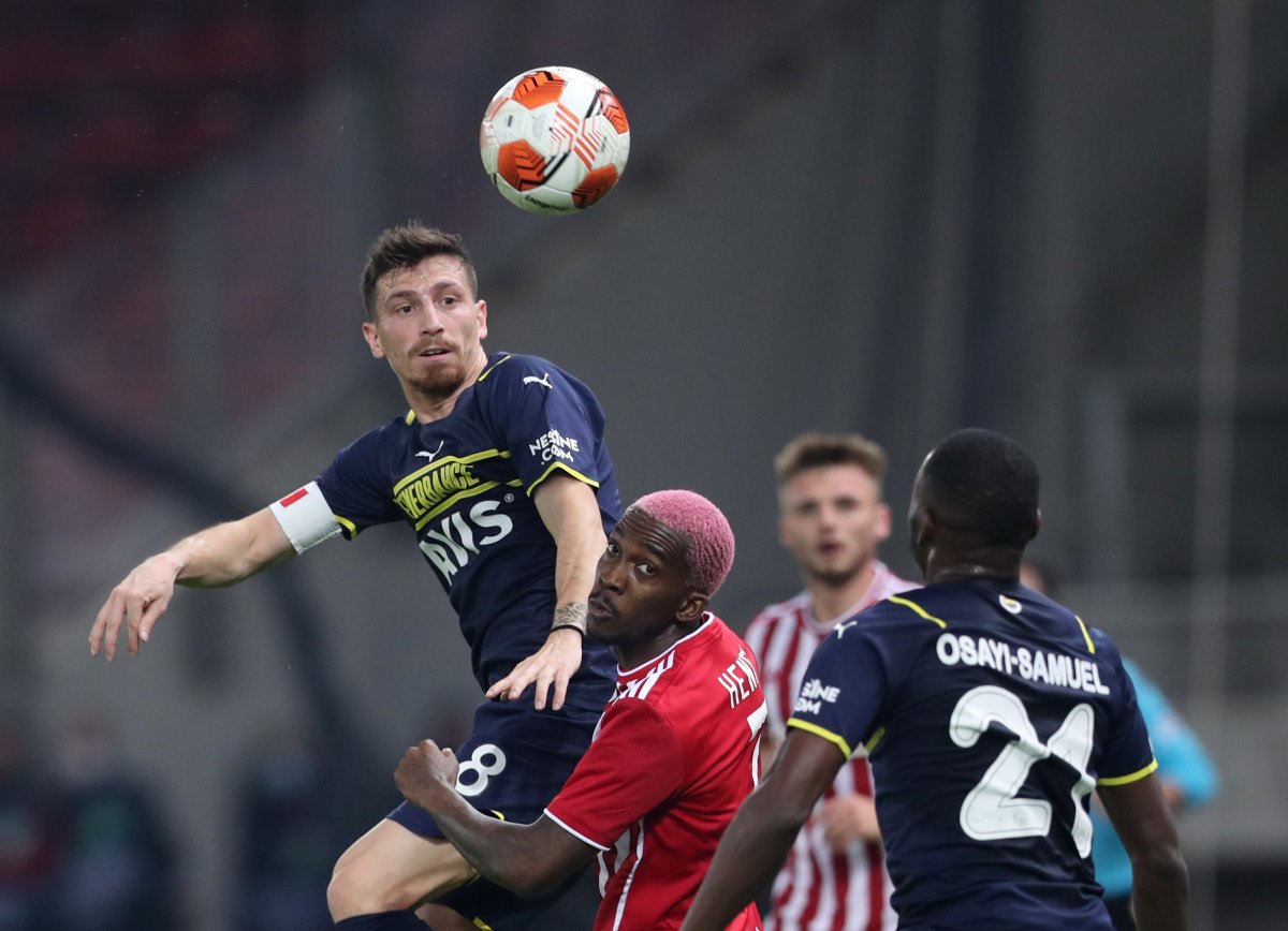 Fenerbahçe, Olympiakos'a deplasmanda mağlup oldu