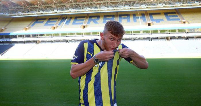 Fenerbahçe'de yeni transferler tutmadı!