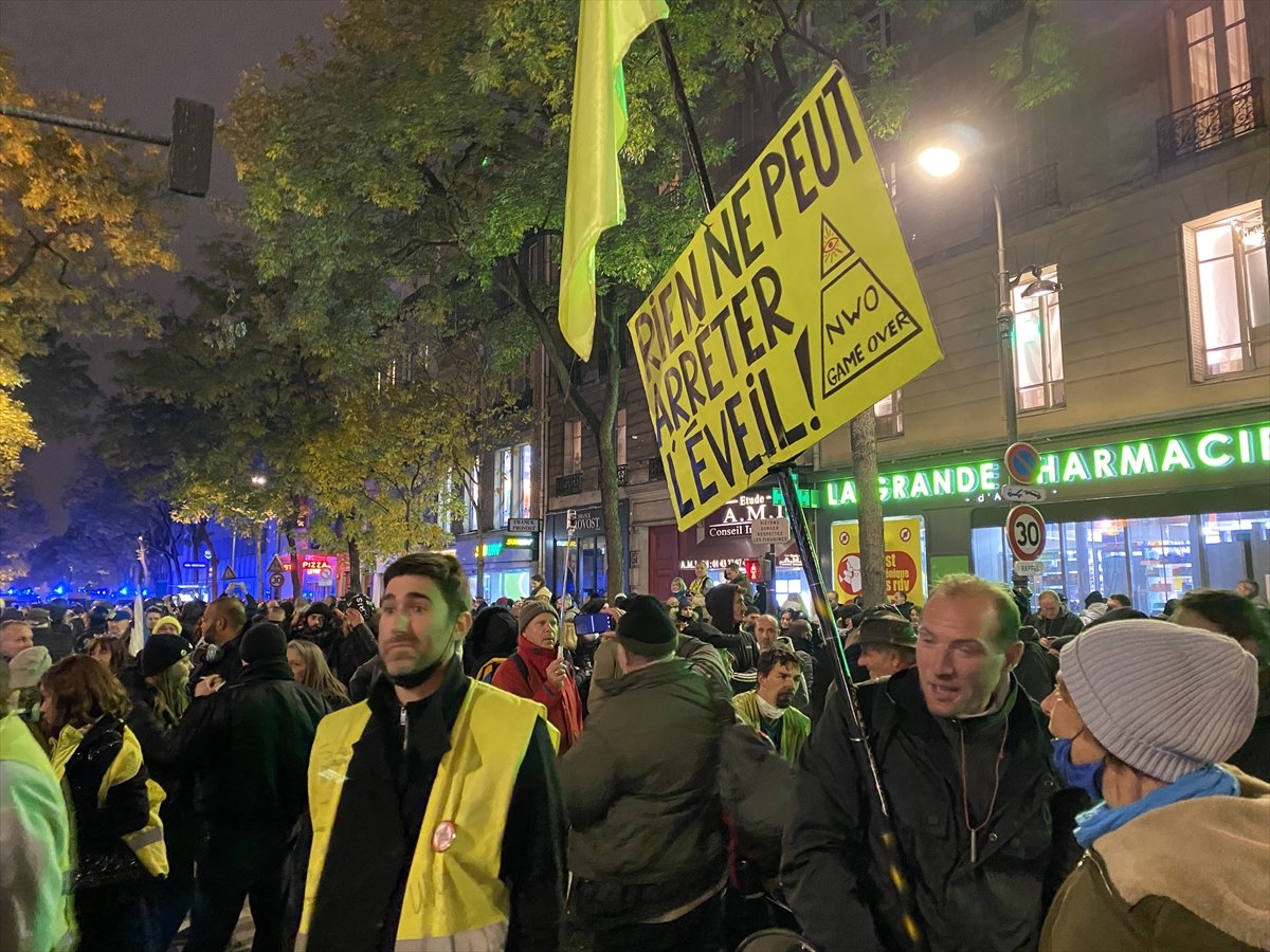 Fransa'da Sarı Yelekliler, hareketin 3. yıldönümünde sokağa indi