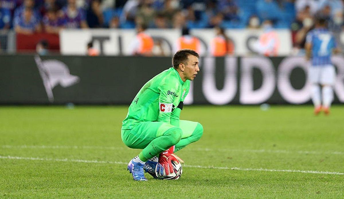 Galatasaray'da Muslera'ya terapi