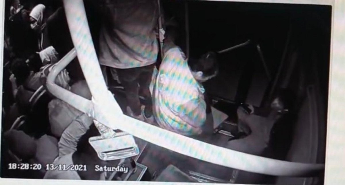 Hatay’da, bindikleri otobüste koltuk çaldılar