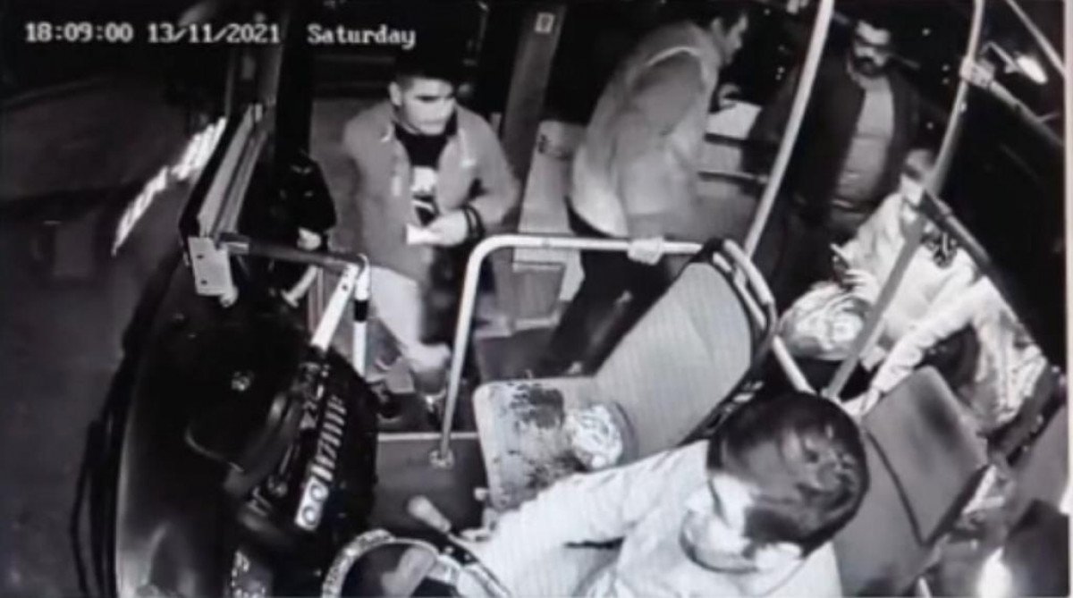 Hatay’da, bindikleri otobüste koltuk çaldılar