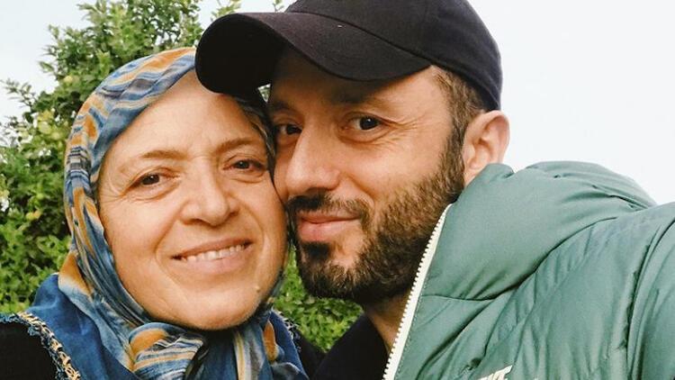 İşleri bırakıp memleketine gitti, annesiyle hasret giderdi... Onu tanıdınız mı?