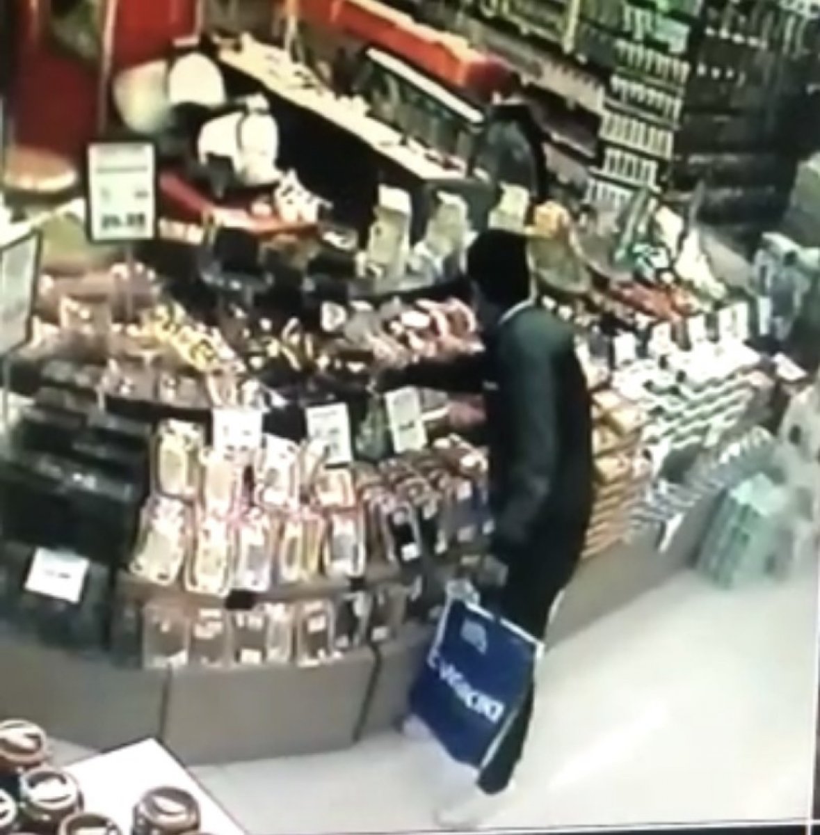 İstanbul'da kavurma hırsızı kameraya yakalandı