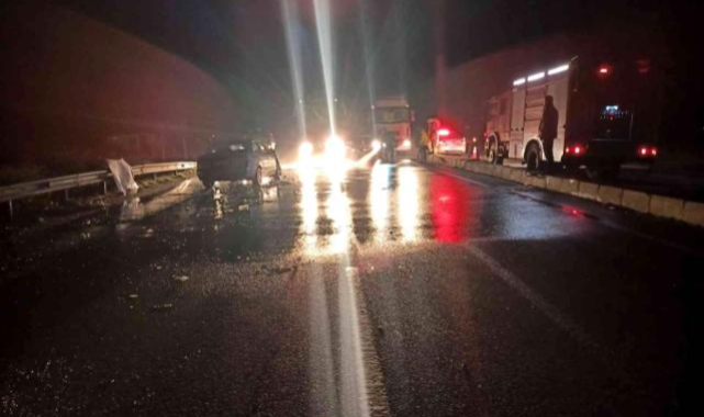 İzmir - Bergama'da Trafik Kazası! 1 Kişi Öldü, 1 kişi Yaralandı!