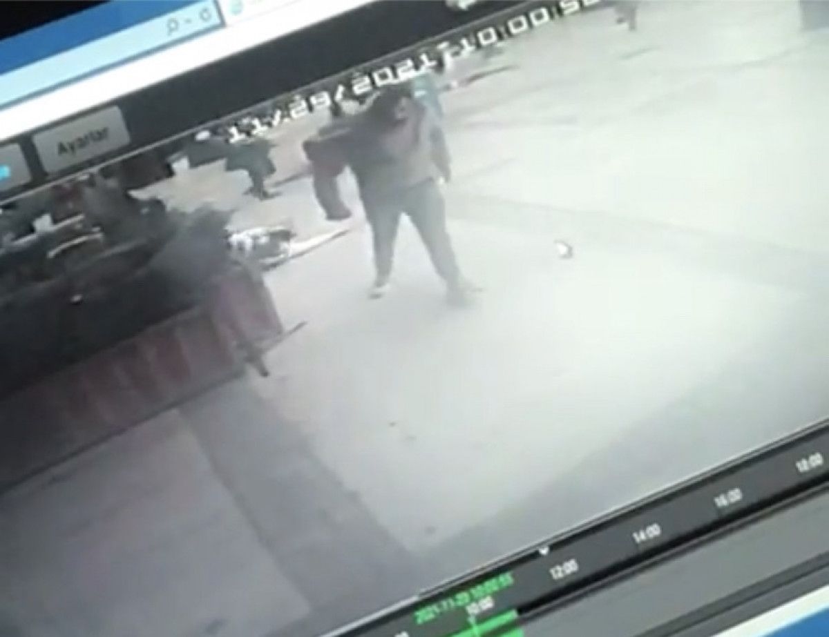 İzmir'de bir genç kadın, işe giderken yumruklu saldırıya uğradı