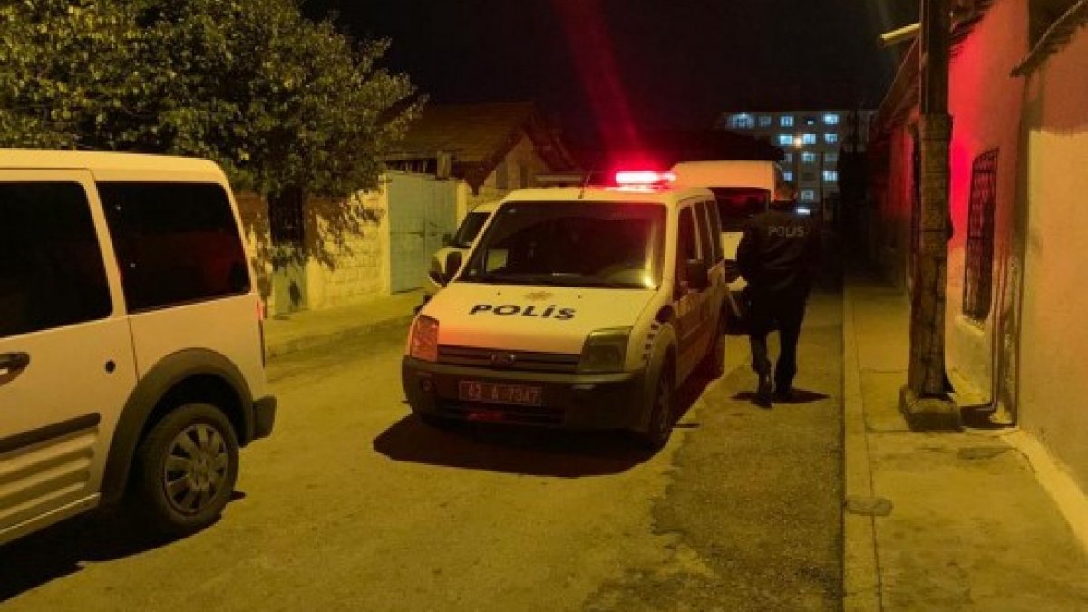 Konya'da bir kişi, husumetlisi tarafından evinde başından vuruldu