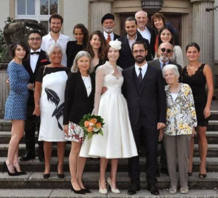 Küçük kız büyüdü, ünlü oldu: Beni bırakın, anneme bakın!