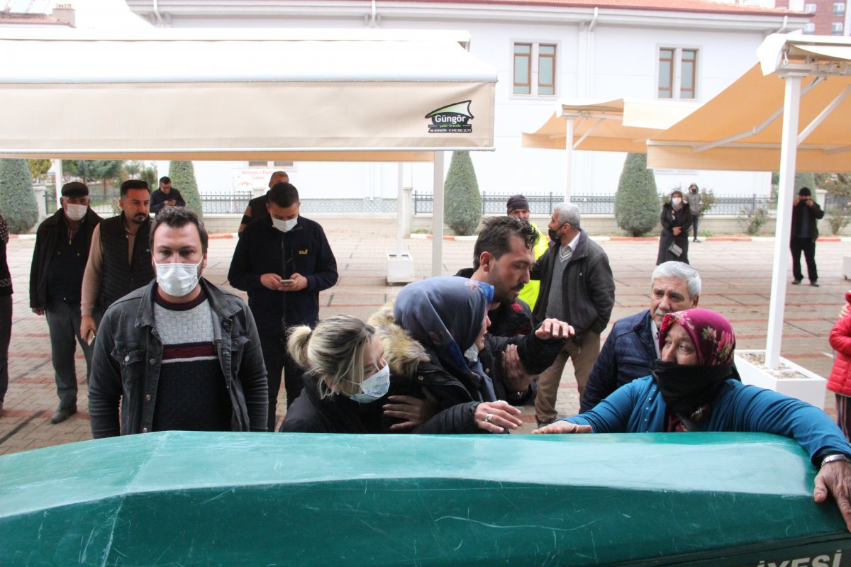 Küçük Müslüme'nin cansız bedeni toprağa verildi