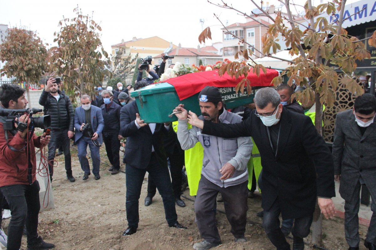 Küçük Müslüme'nin cansız bedeni toprağa verildi