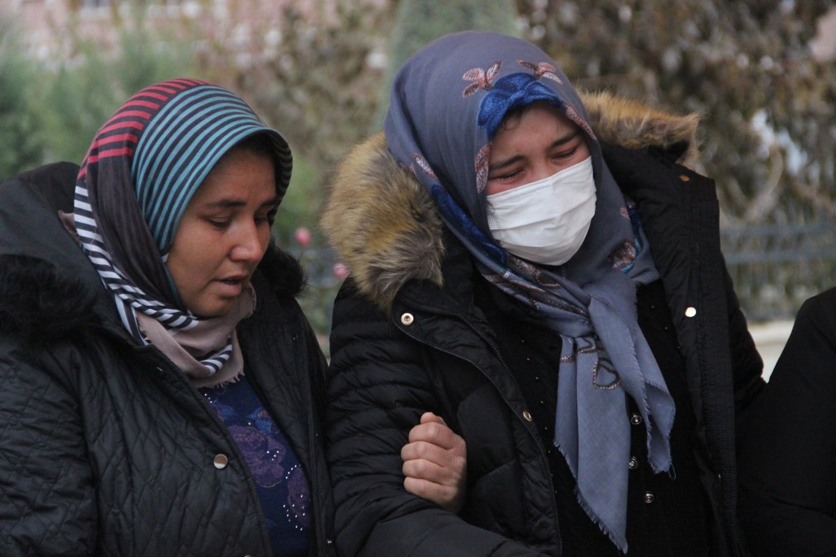 Küçük Müslüme'nin cansız bedeni toprağa verildi