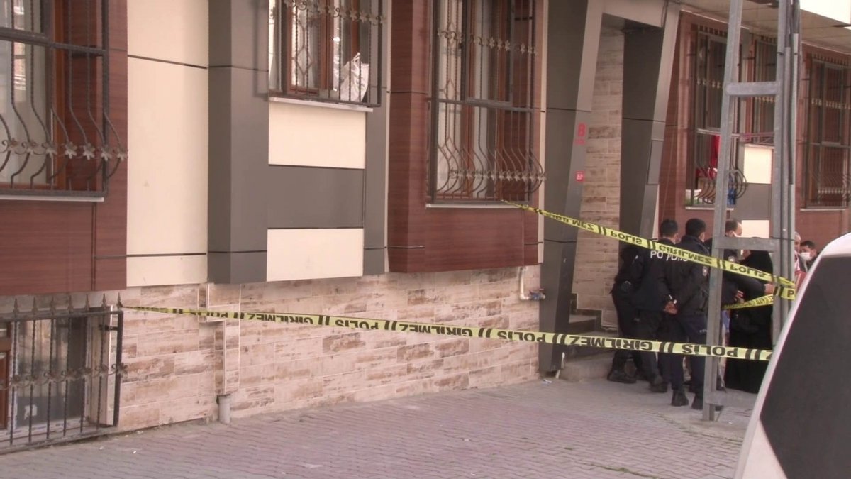Küçükçekmece'de bir kadın eski kocası tarafından öldürüldü