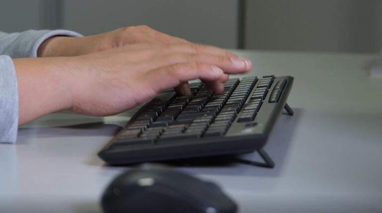 Logitech MK295 Kablosuz Klavye & Mouse Seti incelemesi