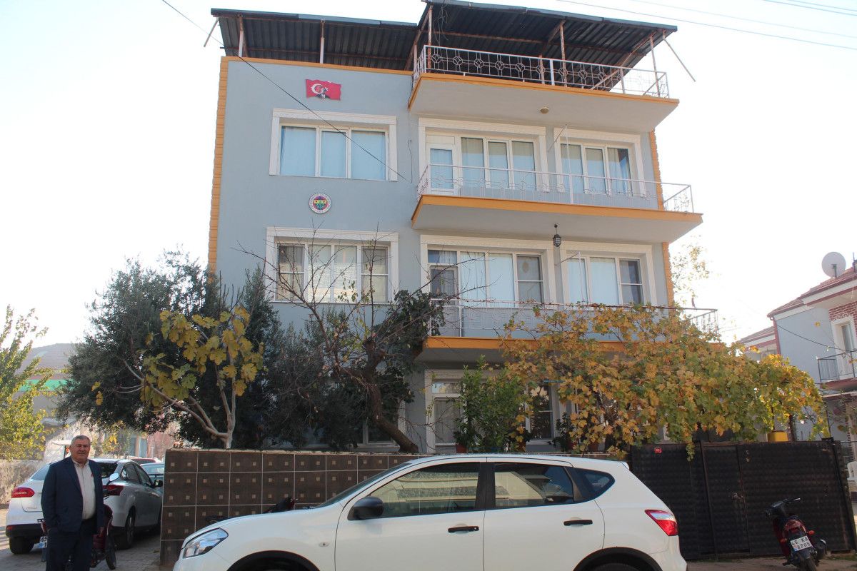 Manisa'da galibiyet golüyle kalp krizi geçiren adam kurtarılamadı