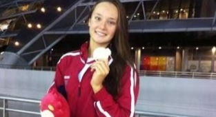 Milli Yüzücümüzden Tarihi Başarı!