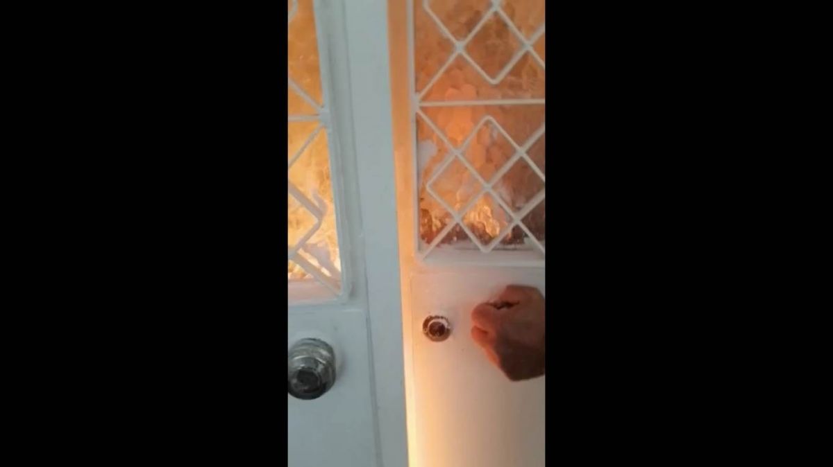 Muğla'da kendisini ve annesini yakmaya çalıştı