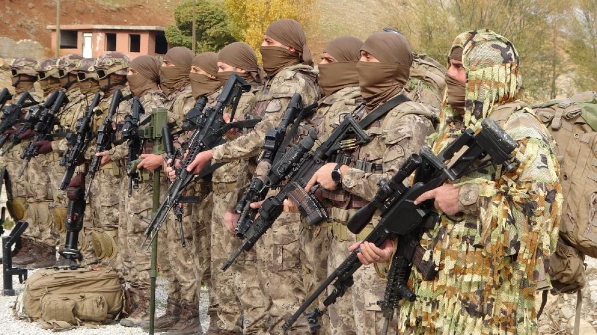 Polis Özel Harekat'dan Nefes Kesen Tatbikat