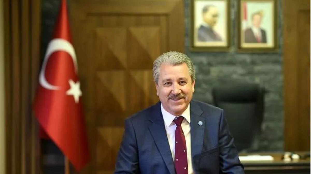 Necdet Budak kimdir? Ege Üniversitesi yeni rektörü Prof. Dr. Necdet Budak&#039;ın biyografisi