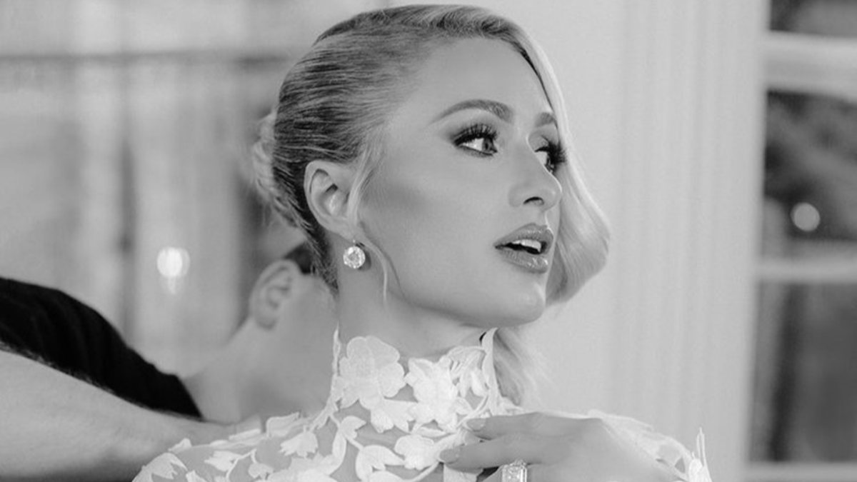 Paris Hilton düğününde 4 farklı gelinlik giydi