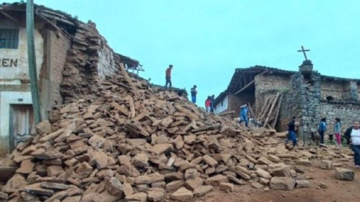 Peru&#039;da gerçekleşen depremde 220 ev hasar gördü