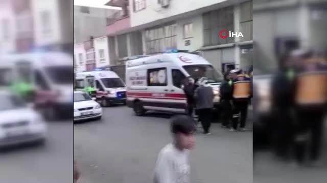 Son dakika 3. sayfa: Traktörün ikiye bölündüğü kazada 4 kişi yaralandı