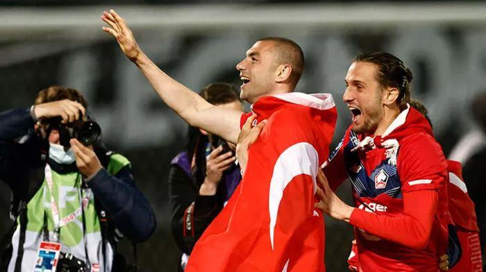 Son dakika! Galatasaray Yusuf Yazıcı'yı transfer etmek istiyor