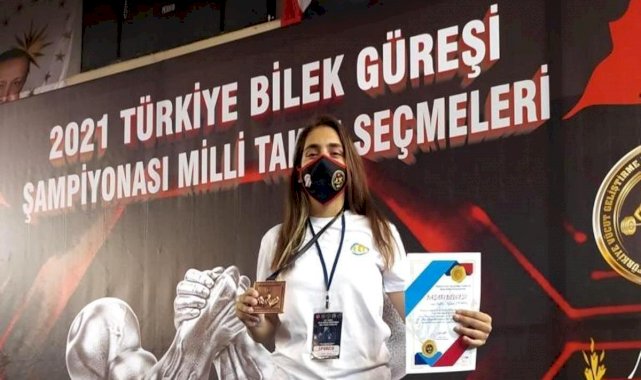 Genç bilek güreşçi Selin Tuğba Ergenç’in hayali ay-yıldızlı forma