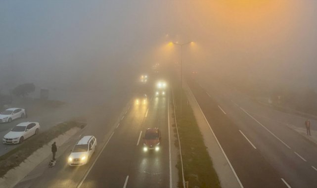 İstanbul halkı, güne sisle uyandı