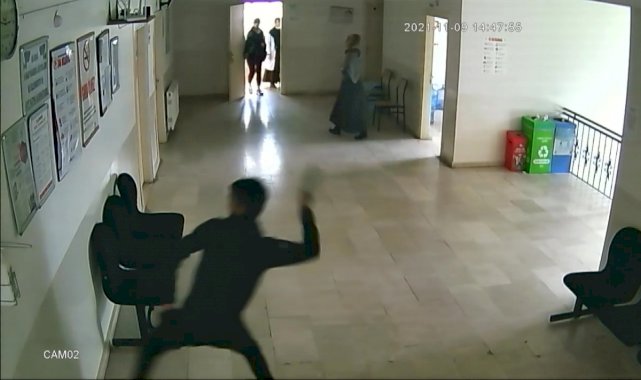 İstanbul’daki aile sağlığı merkezinde satırlı saldırgan paniği