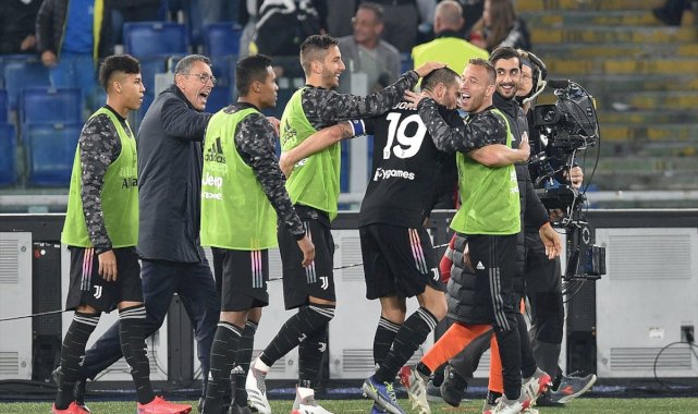 Juventus deplasmanda Lazio'yu penaltılarla devirdi