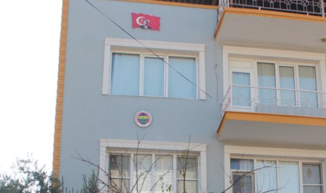 Manisa'da galibiyet golüyle kalp krizi geçiren adam kurtarılamadı