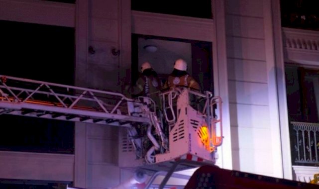 Şişli'de çıkan yangında mahsur kalan 17 kişi itfaiye mediveni ile kurtarıldı
