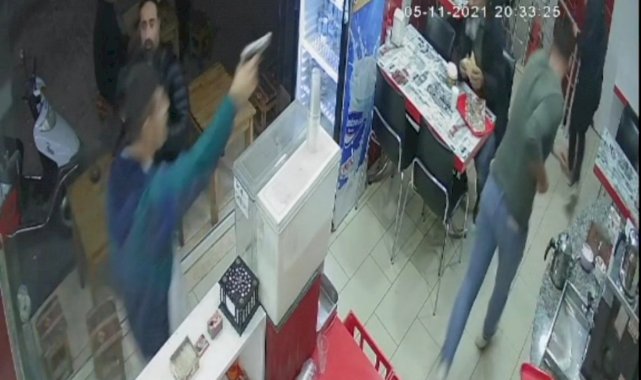 Sultangazi’de, lokantaya kurusıkı tabanca ile girip ateş etti