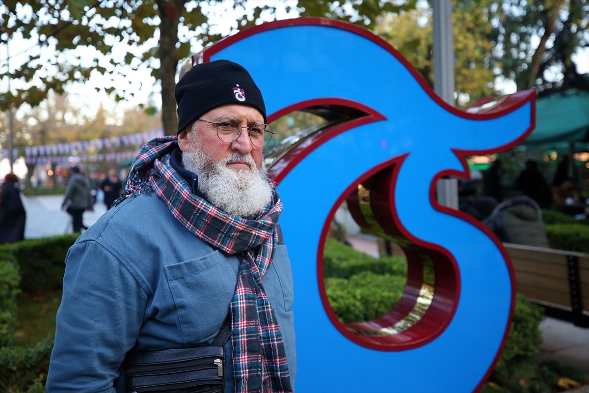 Trabzonsporlu taraftarın sosyal medyadaki galibiyet sevinci