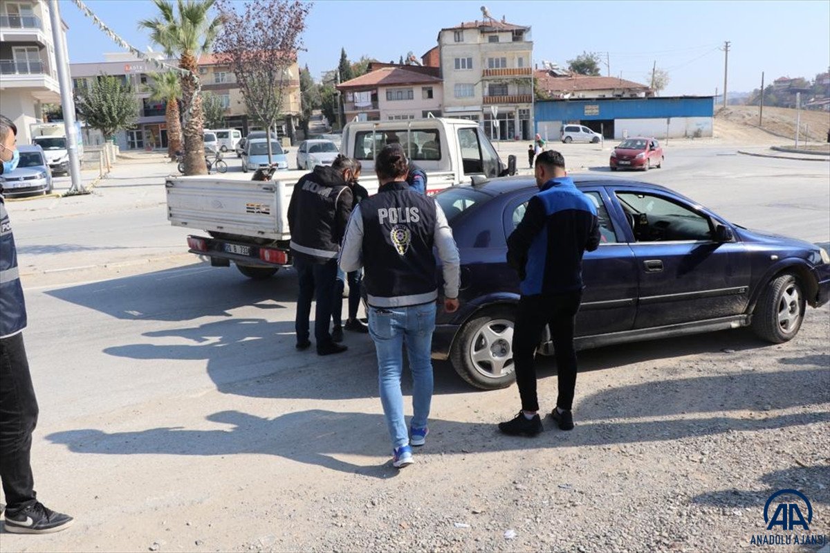 Türkiye Güven Huzur uygulamasında 1111 kişi yakalandı