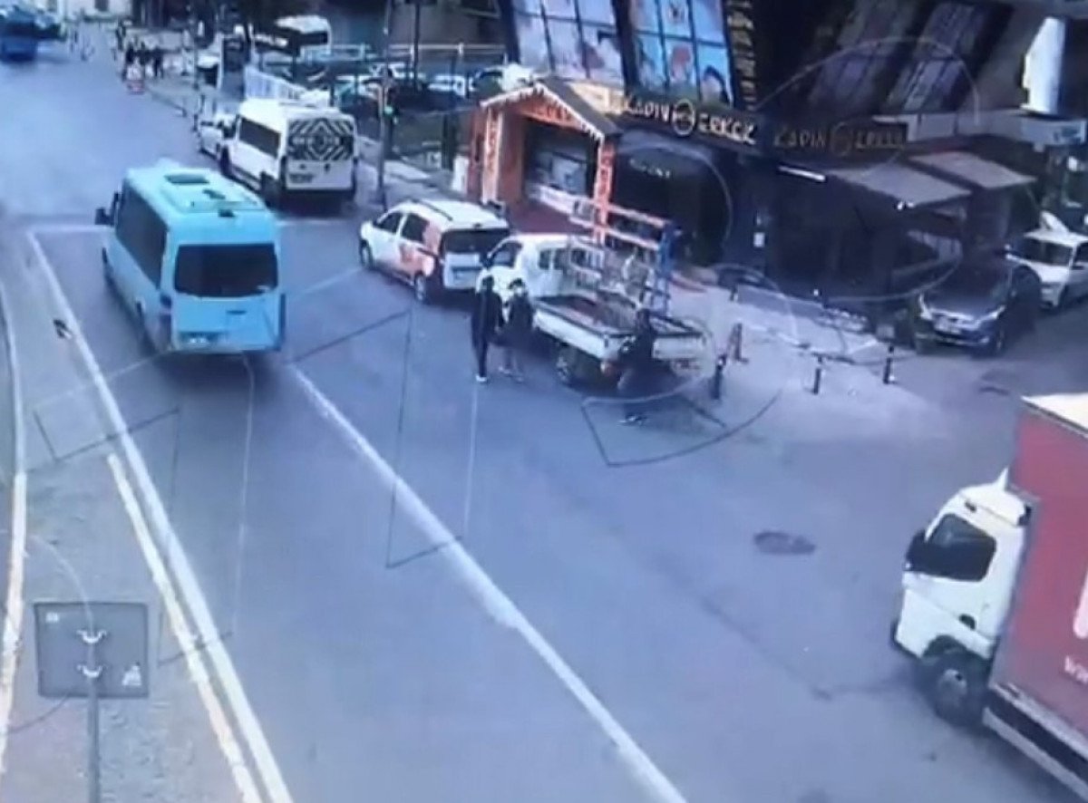 Ümraniye’de, hırsızların taksideki paylaşım anları kamerada