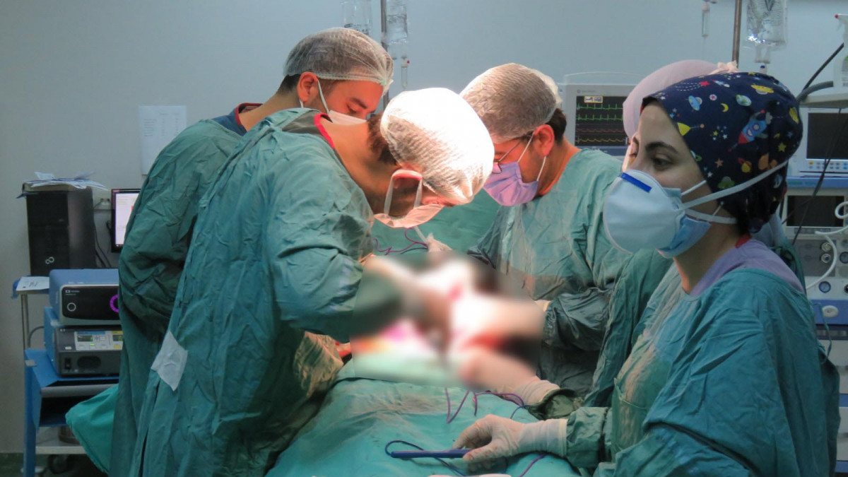 Van’da kilo zannetti, karnından 35 kiloluk tümör çıkarıldı