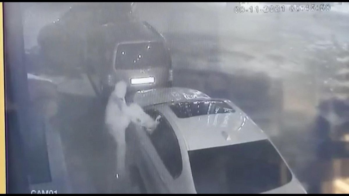 Hırsızların Çabukluğu Hayret Uyandırdı!Dakikalar İçerisinde Hayalet Göstergeyi Çaldılar