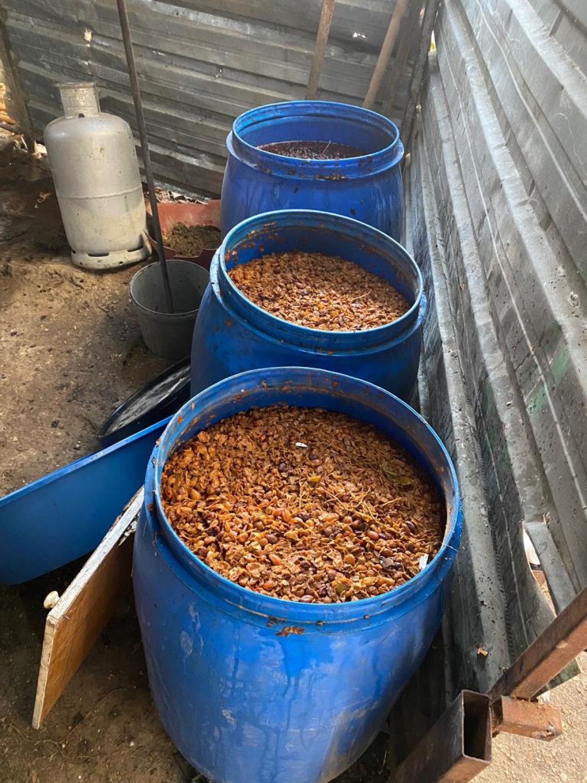 Adana'daki sahte içki baskınında 5 kişi gözaltına alındı