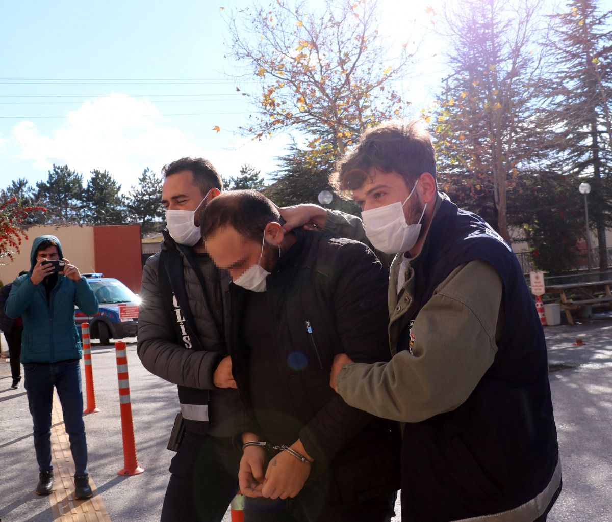 Afyonkarahisar'da damsız girilmez kavgası: 2 yaralı