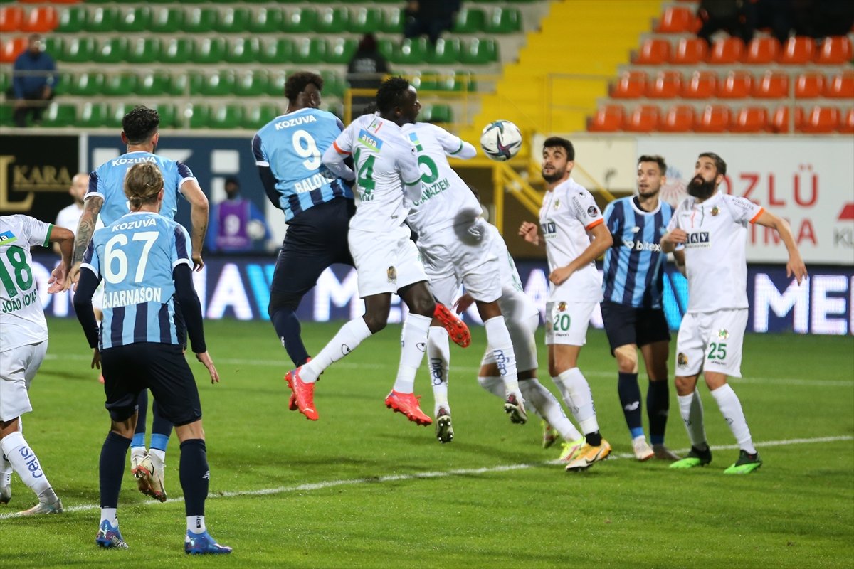 Akdeniz derbisinin galibi Adana Demirspor