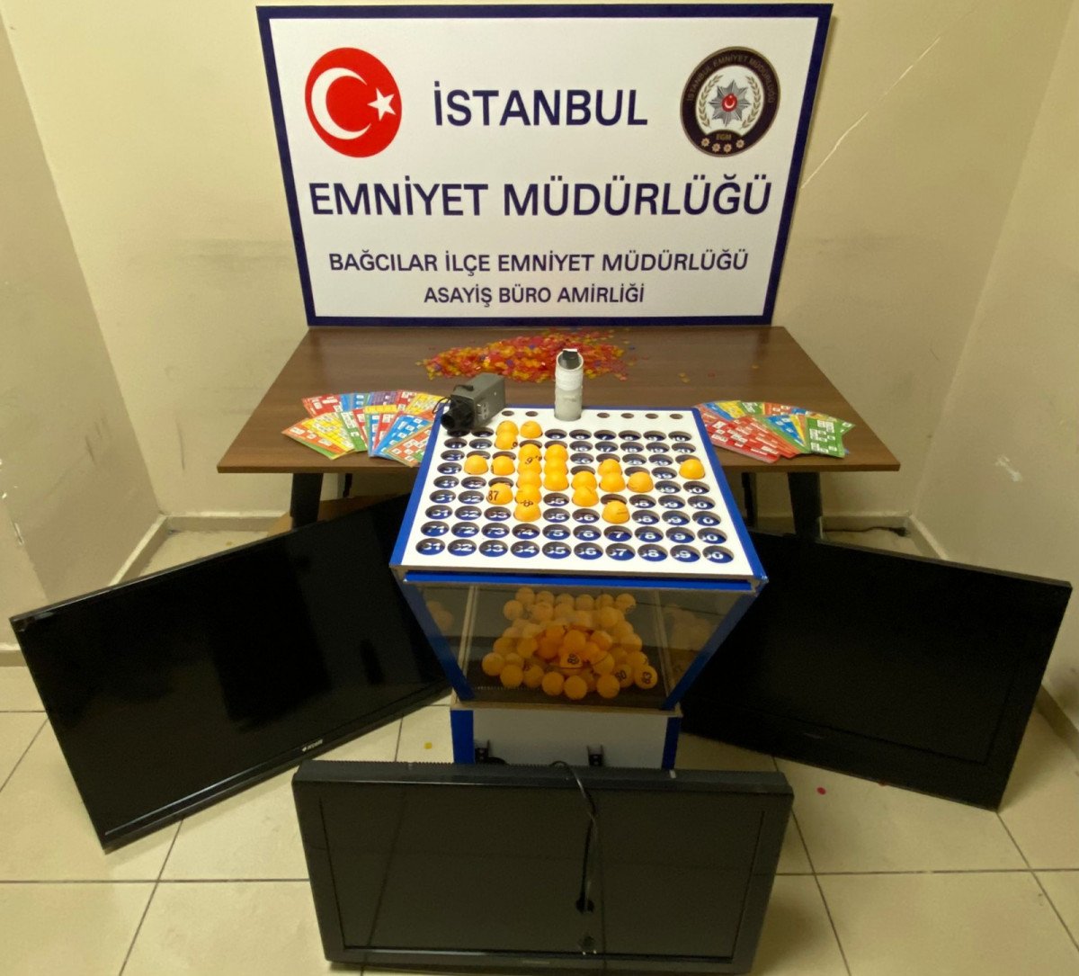 Bağcılar’da, dernek görünümlü kumarhaneye operasyon