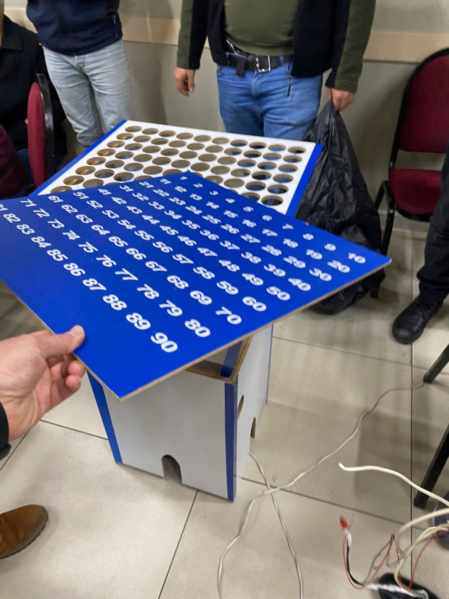 Bağcılar’da, dernek görünümlü kumarhaneye operasyon