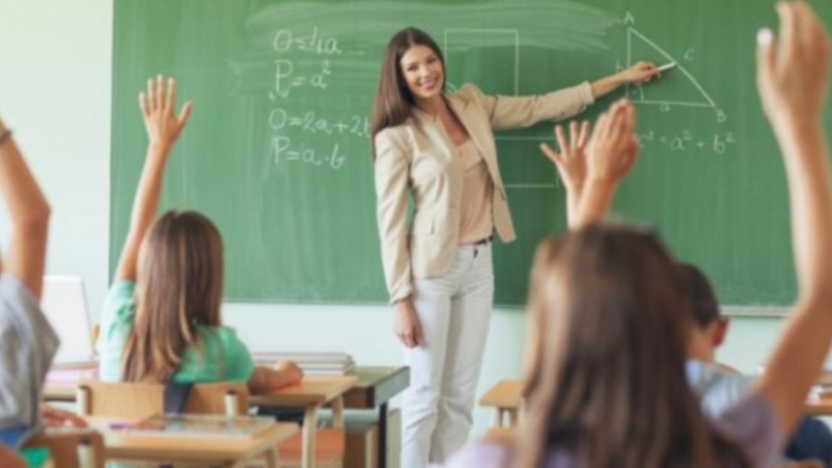 Başöğretmen nedir, nasıl olunur? Başöğretmen maaşları ne kadar?