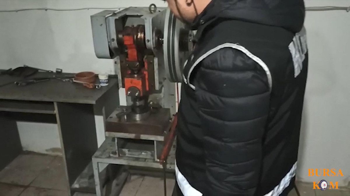 Bursa merkezli 'Kaçak altın' üreticilerine baskın
