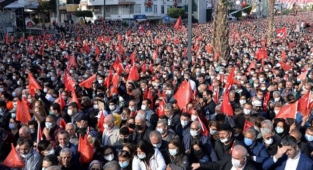 CHP'nin Mersin mitingine kaç kişi katıldı?