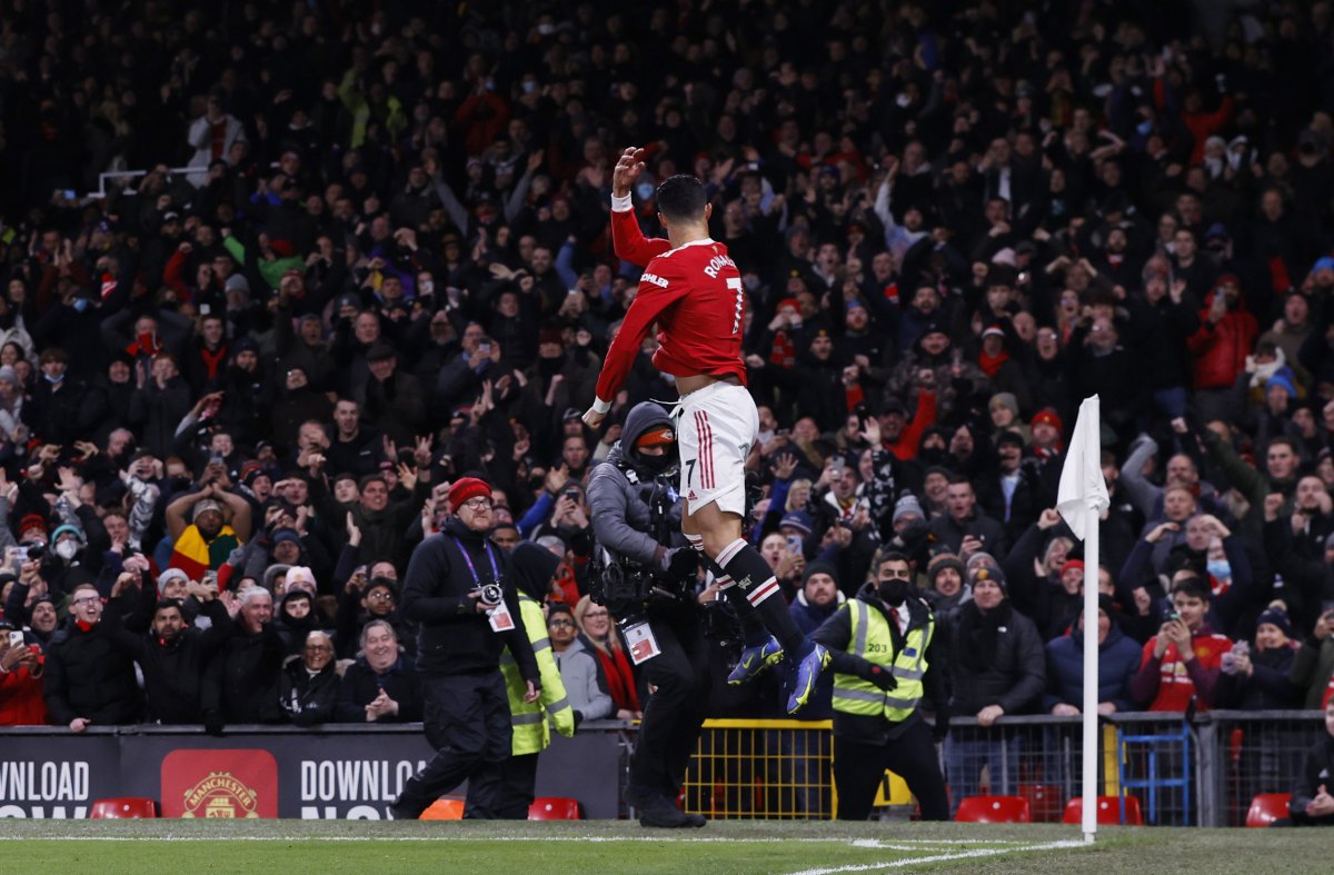 Cristiano Ronaldo resmi maçlarda 800 gole ulaşan ilk futbolcu oldu